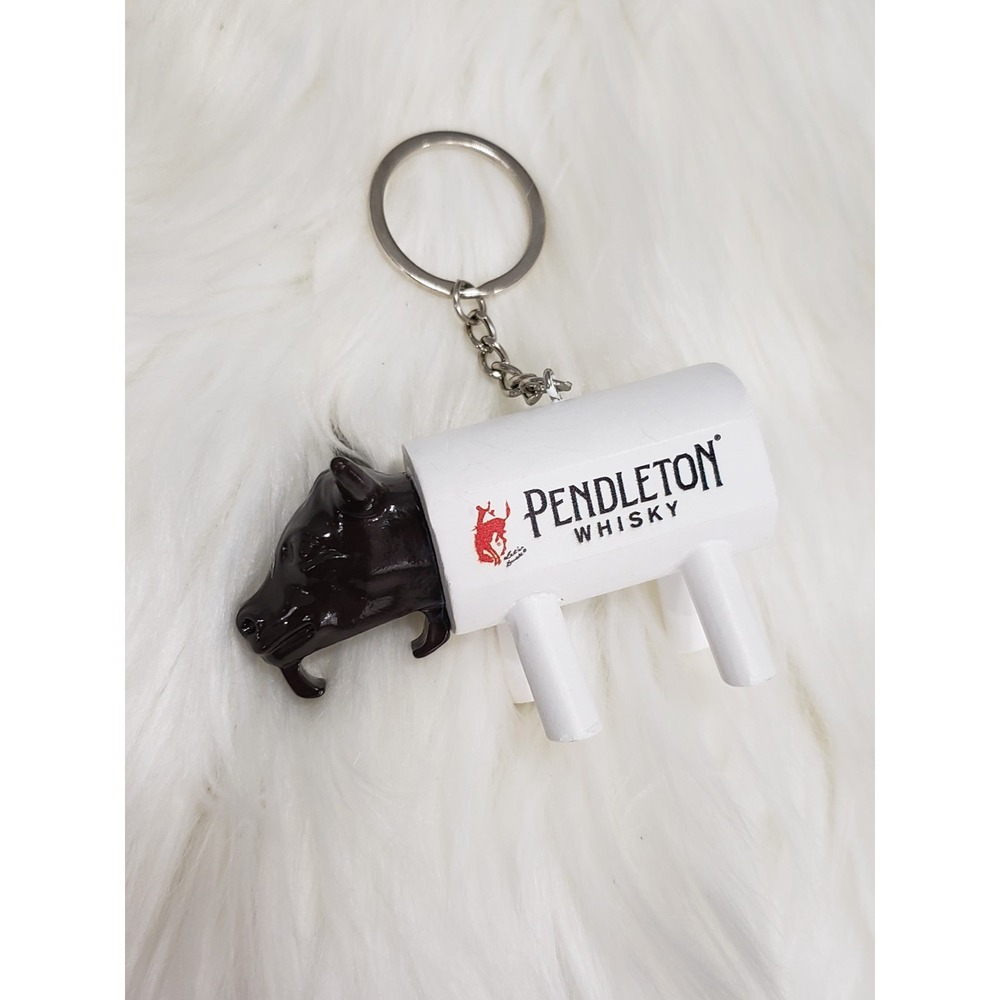 Pendleton Whisky COW Keychain Barware ADVERTISING PROMOTIONAL BULL STEER